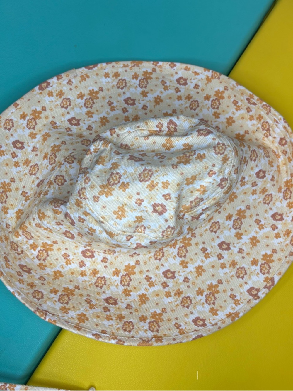 Lack of Color Holiday Bucket Hat in Peach Bloom Size Large/XL NWT - Picture 6 of 6